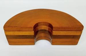 lot 161 image: Vintage Wooden Lidded Box