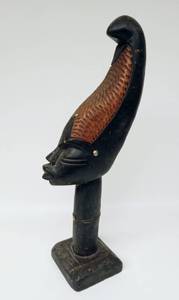 lot 132 image: Vintage Haitian Tribal Carving of a Head