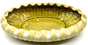 lot 54 image: Vintage MCM California Pottery Vase and Ceramic Oval Dish