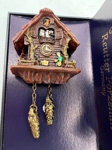 lot 89 image: Vintage Dollhouse Miniature - REUTER - NOS - Cuckoo Clock