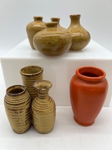 lot 95 image: Vintage Ceramic & Pottery Miniature Vases and Pots