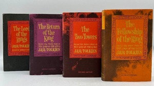 lot 97 image: Vintage J R R TOLKIEN Trilogy Books - THE LORD OF THE RINGS