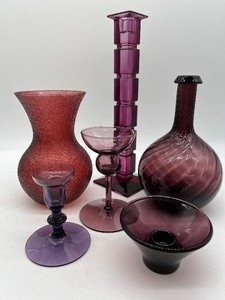 lot 101 image: Amazing Assortment of Vintage Amethyst Glass including NACHTMANN