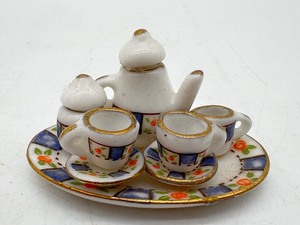 lot 179 image: Dollhouse Miniature - China Tea Set NOS