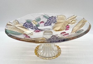 lot 119 image: MIKASA Chablis Footed Platter - NOS