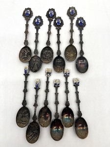 lot 211 image: Vintage Holland Dutch Souvenir Spoons - QTY 12