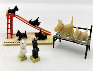 lot 215 image: Vintage Miniature Scottie Dogs including Catalina Island