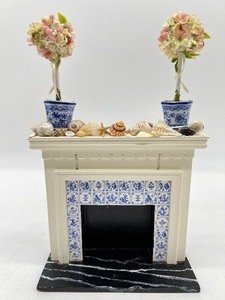 lot 220 image: Dollhouse Miniature - Fireplace with Topiaries