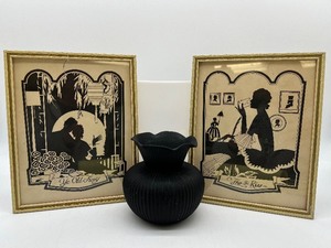 lot 227 image: Vintage Silhouette Prints and San Pacific Glass Vase