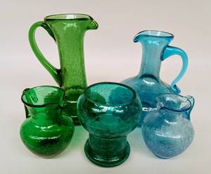 lot 181 image: Four Vintage Crackle Glass Pitchers with Bud Vase