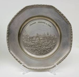 lot 182 image: Set of Five Vintage German Pewter Plates