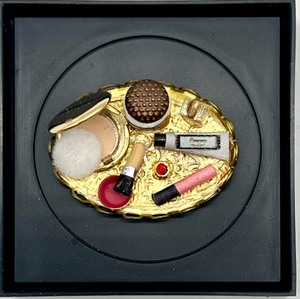 lot 229 image: Vintage Artisan Dollhouse Miniature Makeup Tray