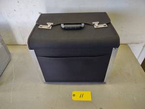 lot 11 image: Platt Travel Case, 15.5x13x14...