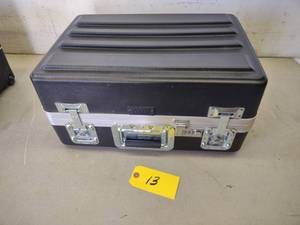 lot 13 image: Platt Travel Case, 19.75x13.5x8.5, ...