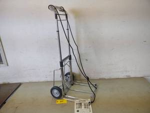 lot 84 image: Clipper Model 770-2 Super Cart...