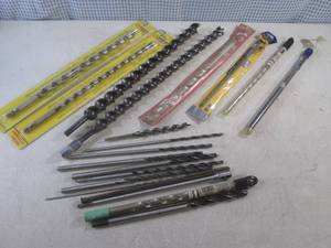 lot 104 image: (EW4) Assortment of Long Drill Bits