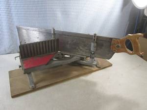 lot 114 image: (FDS) Vintage 50s Millers Falls 74c Mitre Box with Warranted Superior Saw - Smooth Good Working Condition