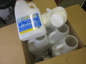 lot 144 image: (EW7) Case of 12 Large Empty Containers with Lids