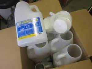 lot 145 image: (EW7) Case of 12 Large Empty Containers with Lids