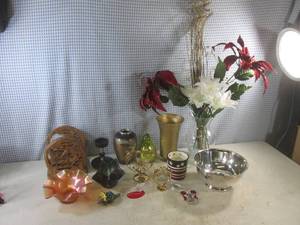 lot 170 image: (EC1) Assorted Decor...