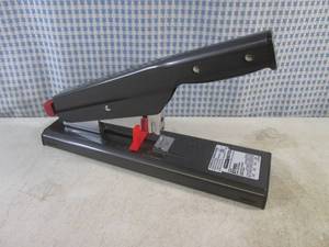 lot 176 image: (EC1) StanleyBostitch B310HDS Heavy Duty Stapler