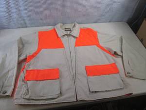 lot 185 image: (F-0) SafTBak Hunting Jacket Size XL