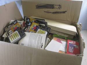 lot 225 image: (EW3) Big Box Full of Misc