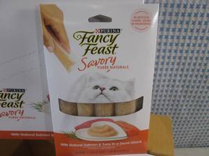 lot 244 image: (BR3) Case of Cat Treats 30 - 4-Pack  2 Inner Boxes with 15 4-Packs Fancy Feast Puree Salmon & Tuna Past Date