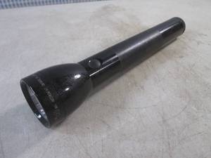 lot 251 image: (CNTR) 12 Mag-Lite LED Flashlight - Works