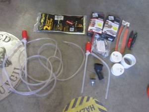 lot 261 image: (EW3) Lot of Misc - See Photos