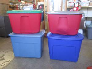 lot 265 image: (EW4) 4 Totes with Lids...