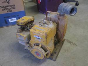lot 274 image: (EW3) Water Pump with Briggs & Stratton 3 HP Gas Engine