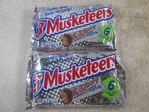 lot 332 image: (B-3) 12 - 3 Musketeers Candy Bars - 2 Packages of 6 Full Size Bars Best by March 2024