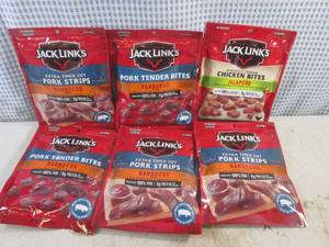lot 336 image: (B-2) 6 Bags of Jack Links Past Date