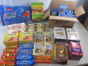 lot 359 image: (EC2) Assortment of Snacks, Candy, Cereal, Coffee