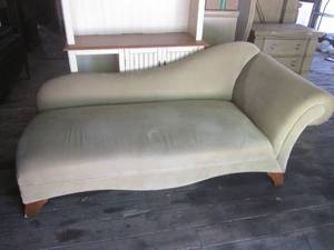 lot 373 image: (GRG) Chaise Lounge