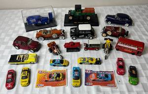 lot 77 image: Vintage Car Collection - Various Models, Types and Scales