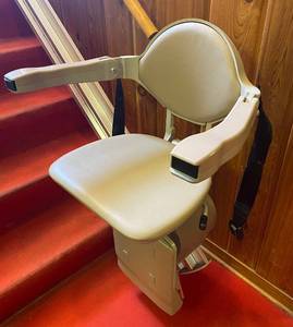 lot 10 image: Bruno Ind Living Aids Inc. Stair Chair Lift