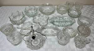 lot 89 image: Vintage Clear Dishes from Hazel Atlas, Westmoreland, Indiana Glass and more
