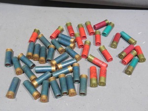 lot 65 image: Mixed Lot of 12Ga ShellsBuck Shot