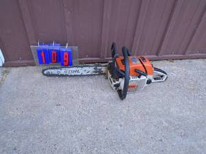 Stihl model O28AV super chainsaw. Works but handle is broken. As shown.