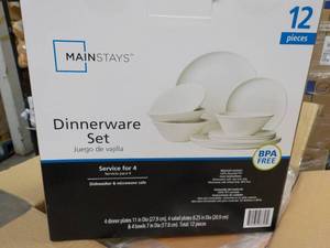 Mainstays Dinnerware Set- 4 dinner plates, 4 salad plates and 4 bowls