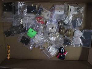 lot 2 image: lot of jewelry