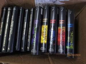 lot 7 image: lot of books...