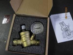 lot 150 image: new water preassure regulator with side cleaning filter
