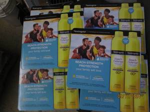 lot 208 image: 6 packages of 2 neutrogena beach defennse spf 60 suncreen