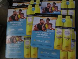 lot 212 image: 6 packages of 2 neutrogena beach defennse spf 60 suncreen