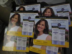 lot 221 image: 6 packages of 2 neutrogena ultra sheer dry touch sunscreen spf 55