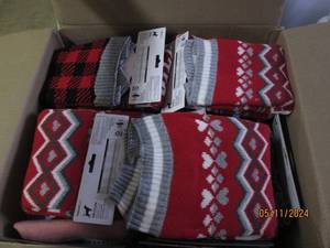 lot 138 image: box of pet sweaters...