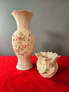 lot 16 image: Belleek 140th Anniversary Pieces